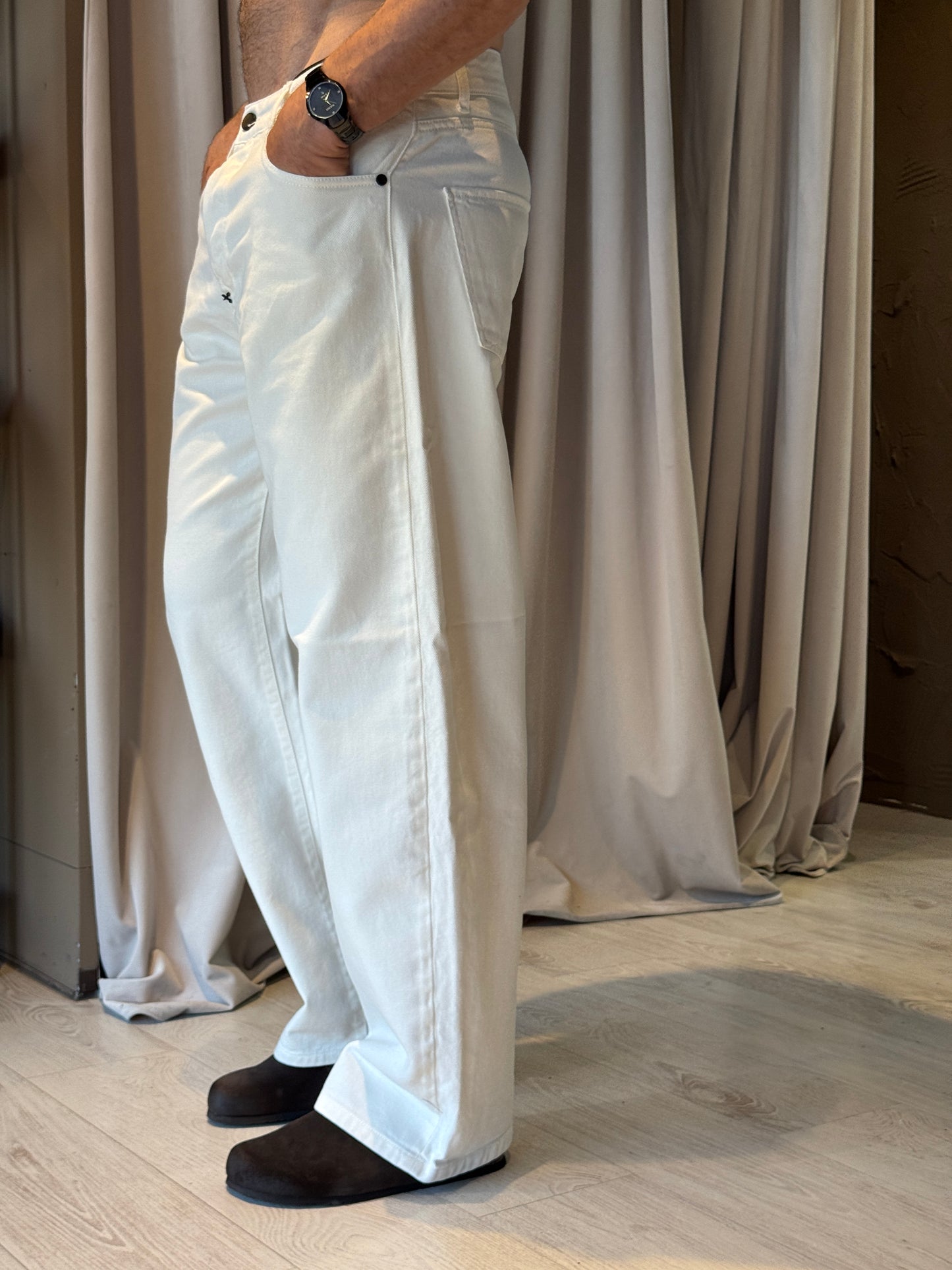 Bull Cotone White