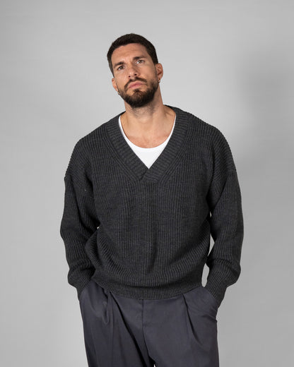 Maglione scollo a V grigio
